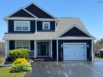 397 Hemlock Drive — photo 2