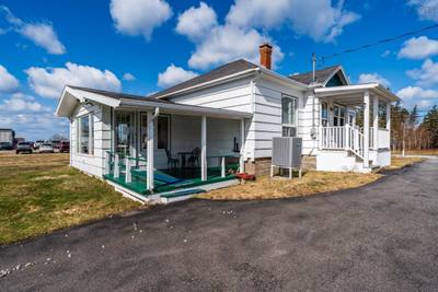 3654 Highway 1 — photo 5
