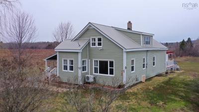 953 Middle Road — photo 2