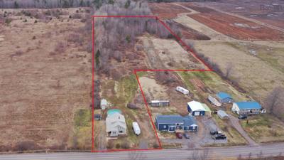 953 Middle Road — photo 4