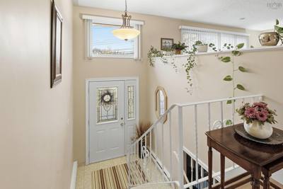55 Oakmount Drive — photo 3