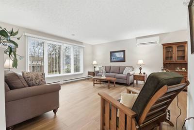 55 Oakmount Drive — photo 5