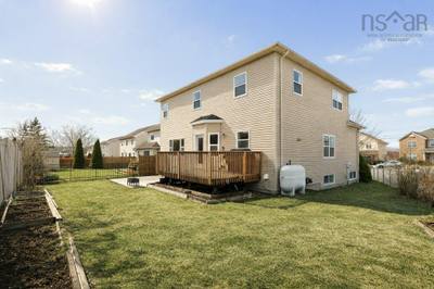 31 Parkmount Close — photo 3