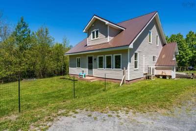 550 River Road — photo 4