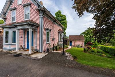 26 Garden Street — photo 3
