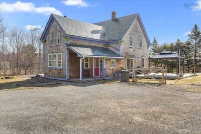 43 Grimm Road — photo 4