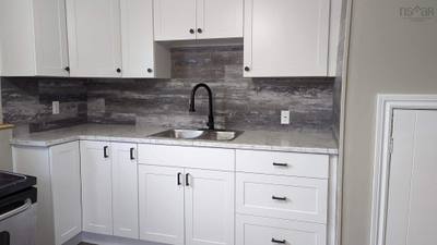 64 Archibald Avenue — photo 4