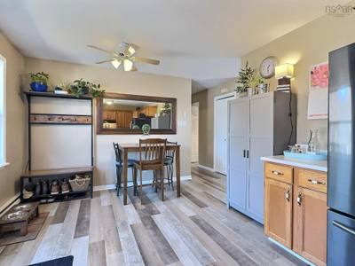 17 Menlow Court — photo 5