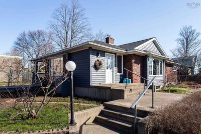 21 Spring Garden Road — photo 4