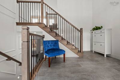237 Magenta Drive — photo 3