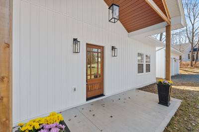 15 Chalet Crescent — photo 4