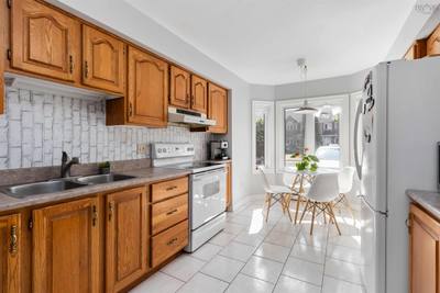 34 Trailwood Place — photo 3