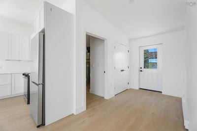 659 West Liscomb Point Road — photo 4