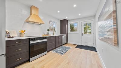 388 Upper Lakeville Road — photo 5
