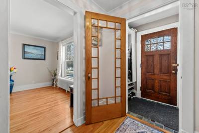 949 Mclean Street — photo 3