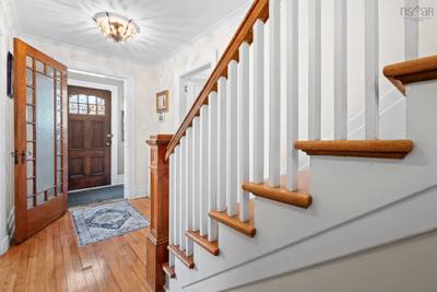 949 Mclean Street — photo 4