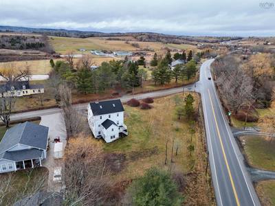 15 Falmouth Dyke Rd — photo 2