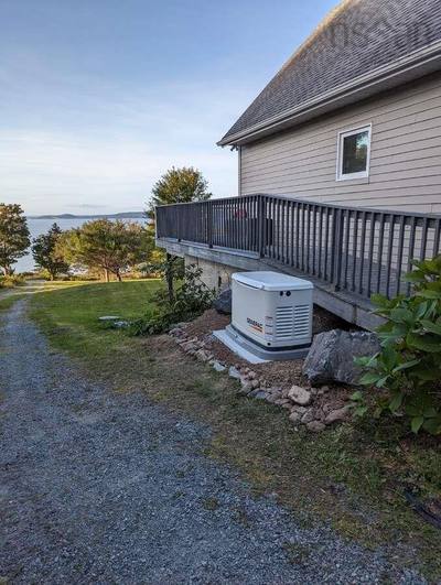 368 Lakeshore Drive — photo 2