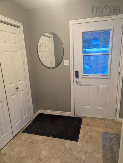 368 Lakeshore Drive — photo 4