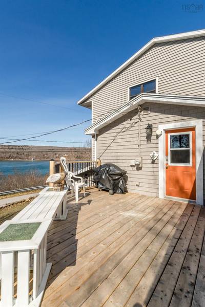 817 Granville Road — photo 8