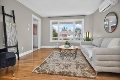 144 Pinewood Crescent — photo 6