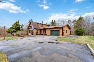 44 Bluenose Drive — photo 4