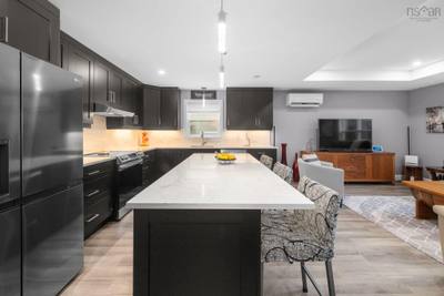35 Elizabeth Avenue — photo 8