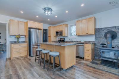 1588 Myra Road — photo 4