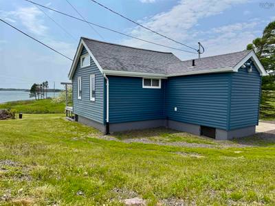 22 Janvrin Harbour Rd. — photo 7