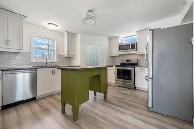 2482 Athol Road — photo 3