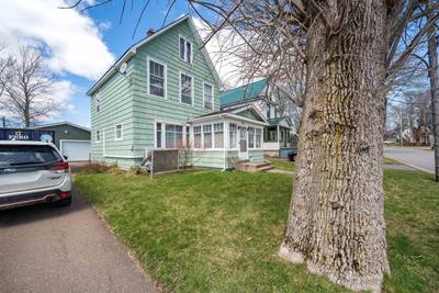 8 Robie Street — photo 3