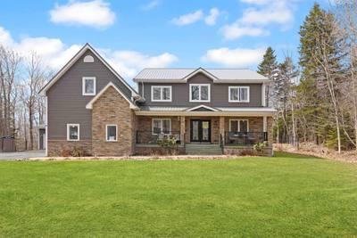 118 Stone Mount Drive — photo 2