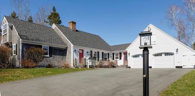 79 Saxonhurst Drive — photo 2
