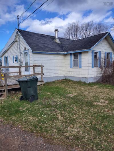 281 Lower Truro Road — photo 2