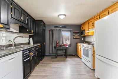 235 Taylor Dr Extension — photo 4