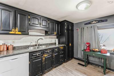 235 Taylor Dr Extension — photo 5