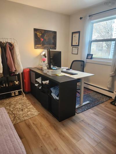389-393 Renfrew Street #391 — photo 8