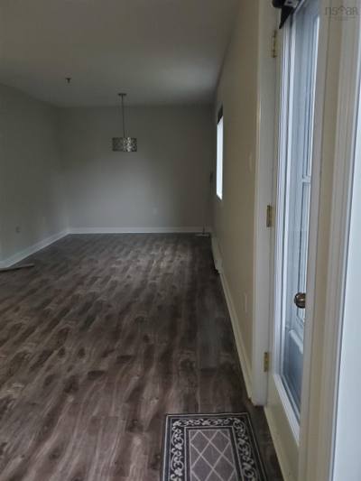 158 Farnham Gate Road #206 — photo 4