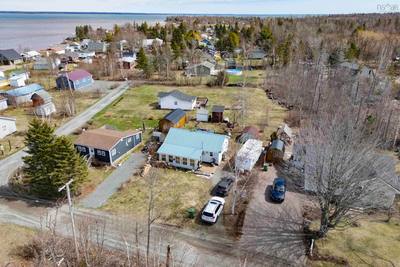 60 Jackson Point Road — photo 3