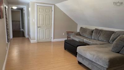 13 Lornevale Road — photo 8