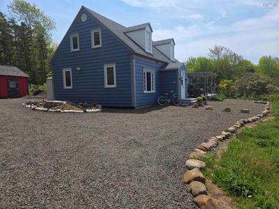 84 Old Post Road — photo 2