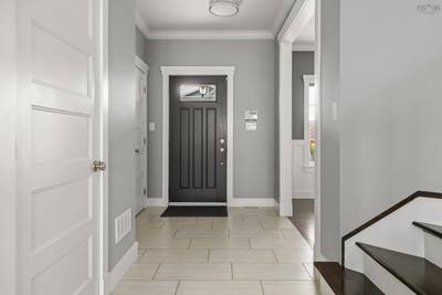139 Hollyhock Way — photo 3