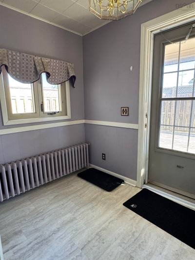 325 Reserve Street — photo 3