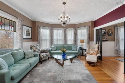 355 Granville Street — photo 7