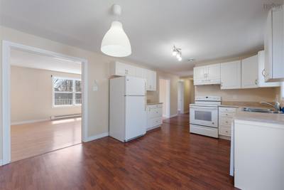 1 Pinecrest Drive — photo 3