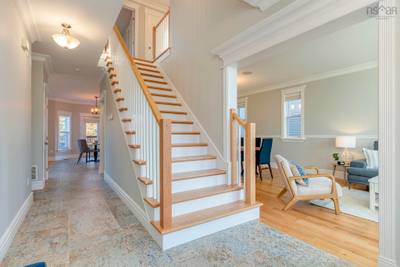 153 Ravines Drive — photo 4