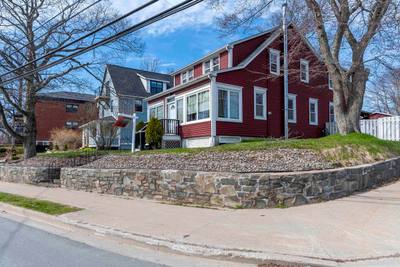 212 Windmill Road — photo 3
