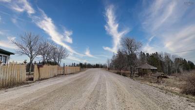 460 Red Point Road — photo 2