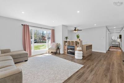 23 Retson Drive — photo 4