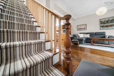 2446 James Street — photo 4